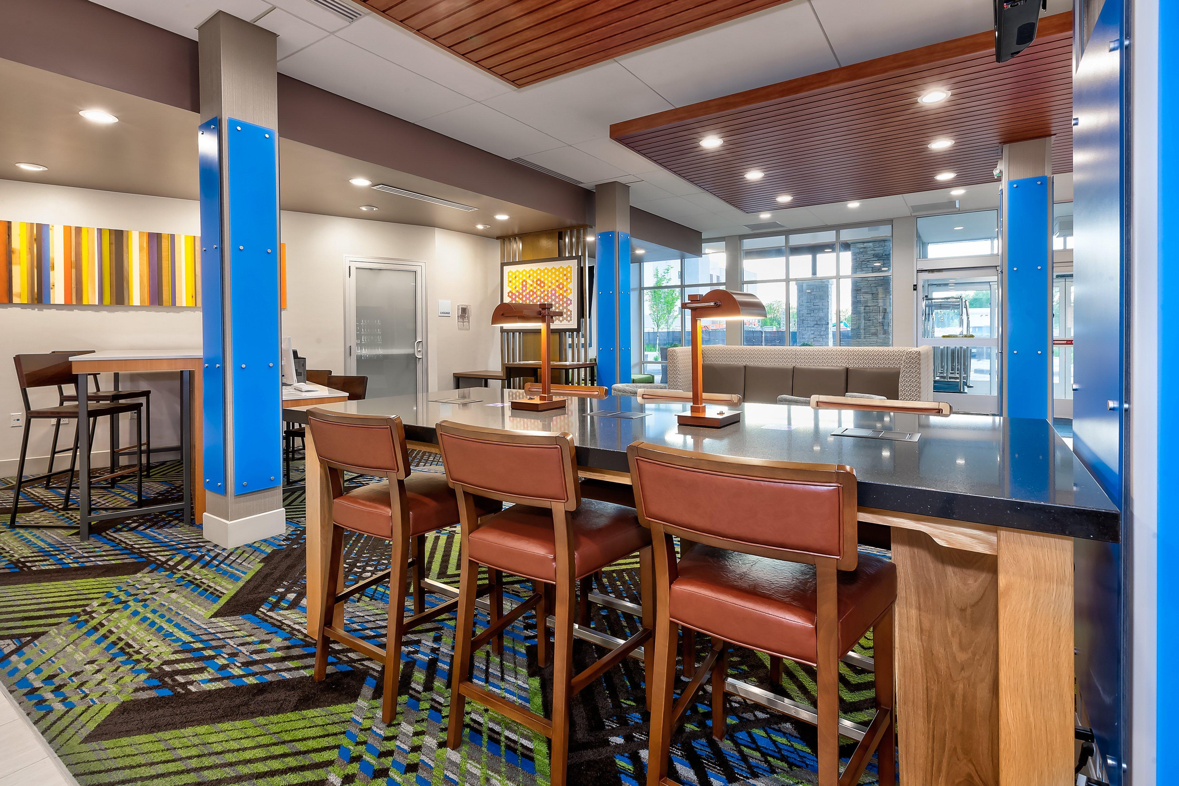 Holiday Inn Express & Suites - Grand Rapids Airport - South By Ihg Eksteriør billede