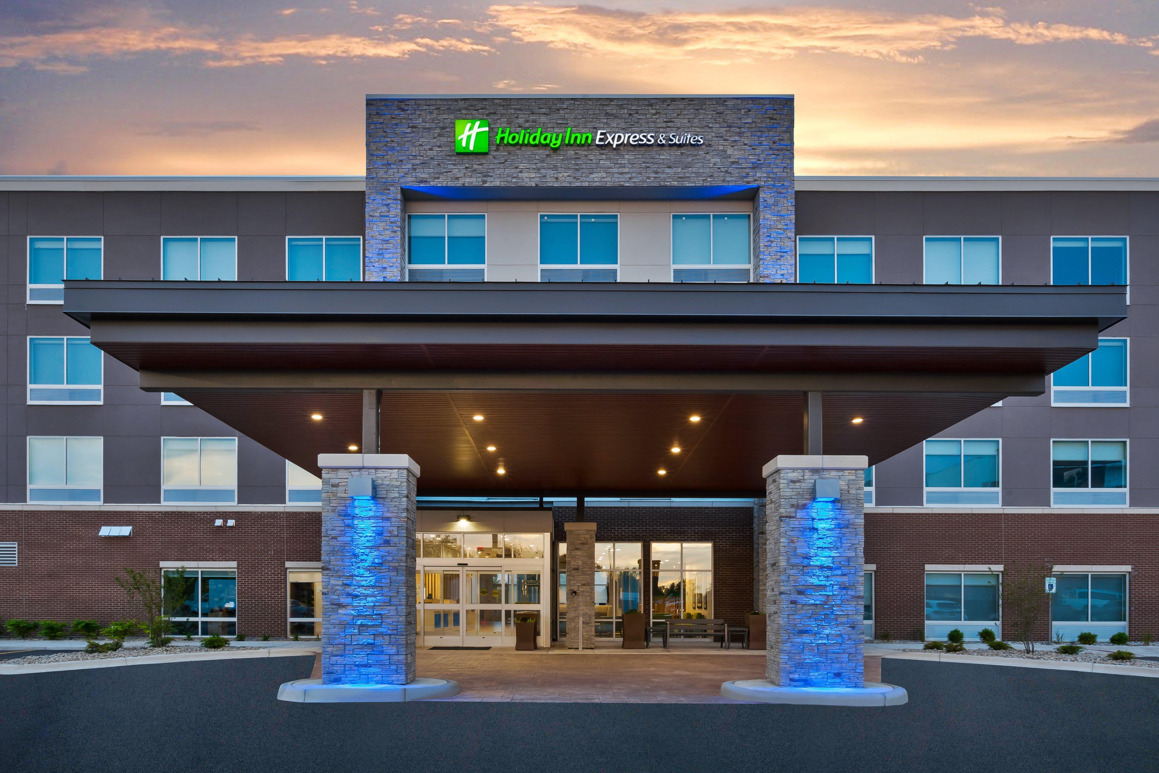 Holiday Inn Express & Suites - Grand Rapids Airport - South By Ihg Eksteriør billede